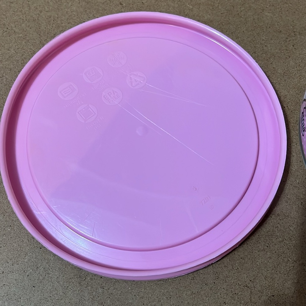 Hello Kitty Container - Picture 8 of 9